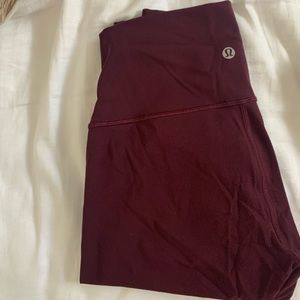 Burgundy Lululemon Wunder Under Leggings